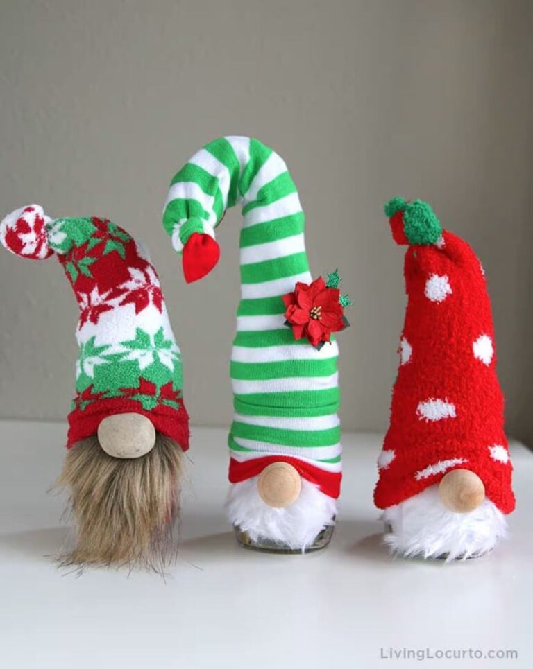 26 DIY Christmas Dollar Store Crafts and Decorations - FinSavvy Panda